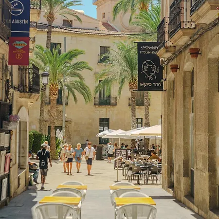 Apartment With Exceptional Charm In Historic Center Of Alicante Exterior photo